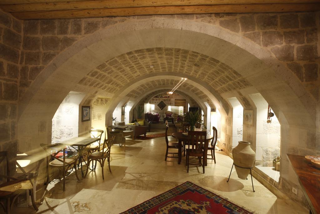 Ansia Hotel Ючхисар Екстериор снимка