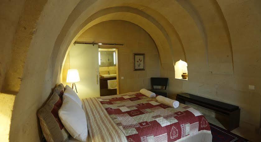 Ansia Hotel Ючхисар Екстериор снимка